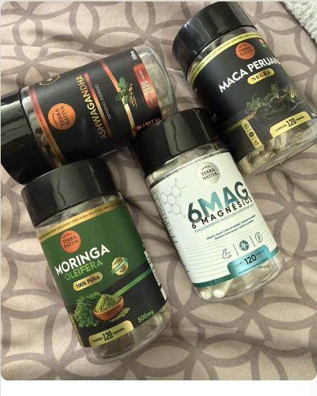 Cliente com produtos Empório Terra Nativa, incluindo Maca Peruana Negra